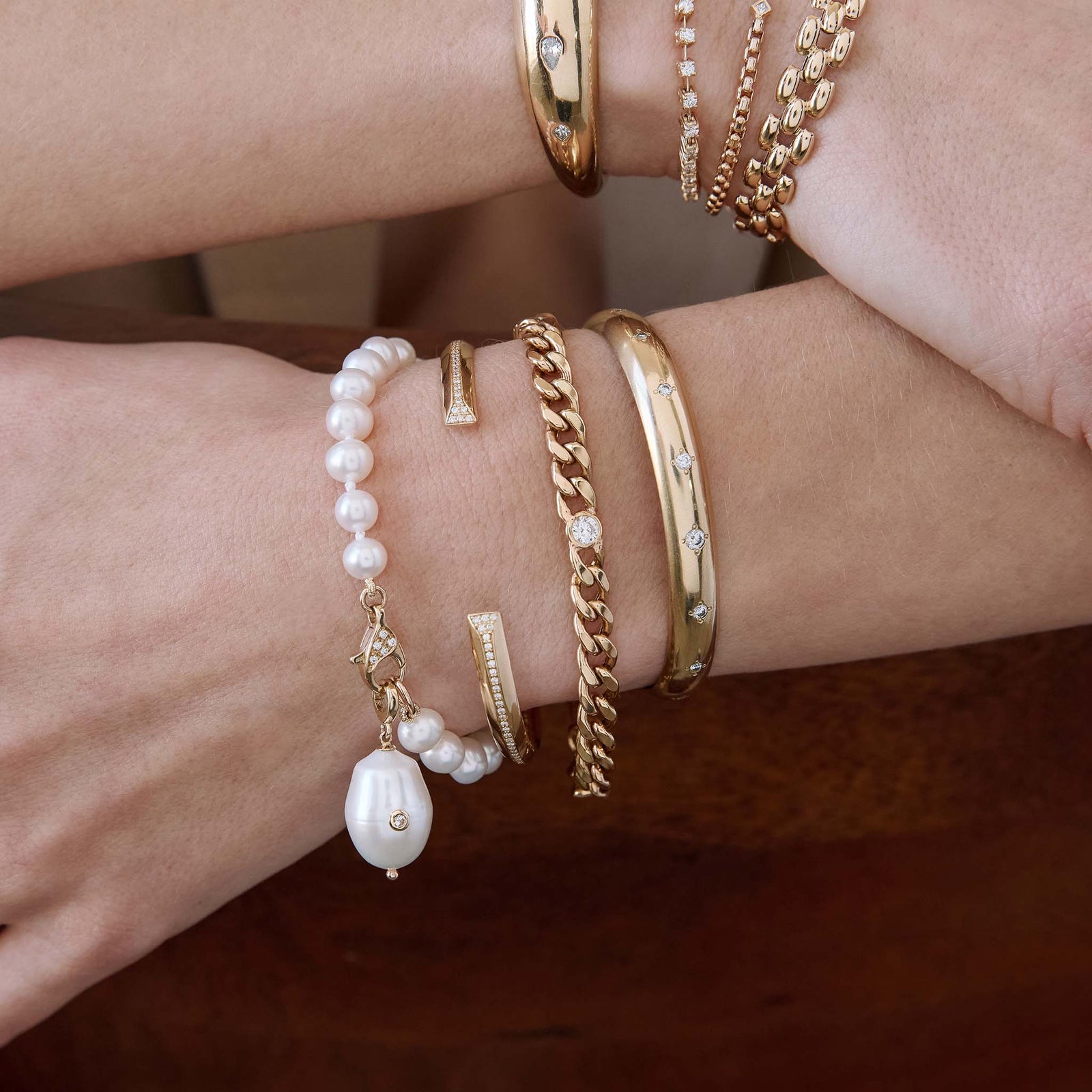 Zoë Chicco 14k Gold Pavé Diamond Line Knife Edge Cuff Bracelet