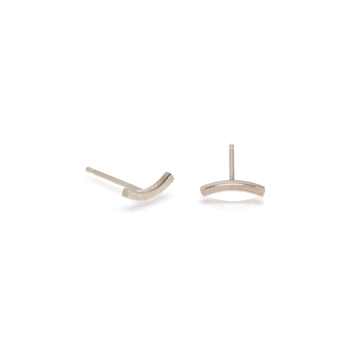 Zoë Chicco 14kt White Gold Curved Bar Stud Earrings