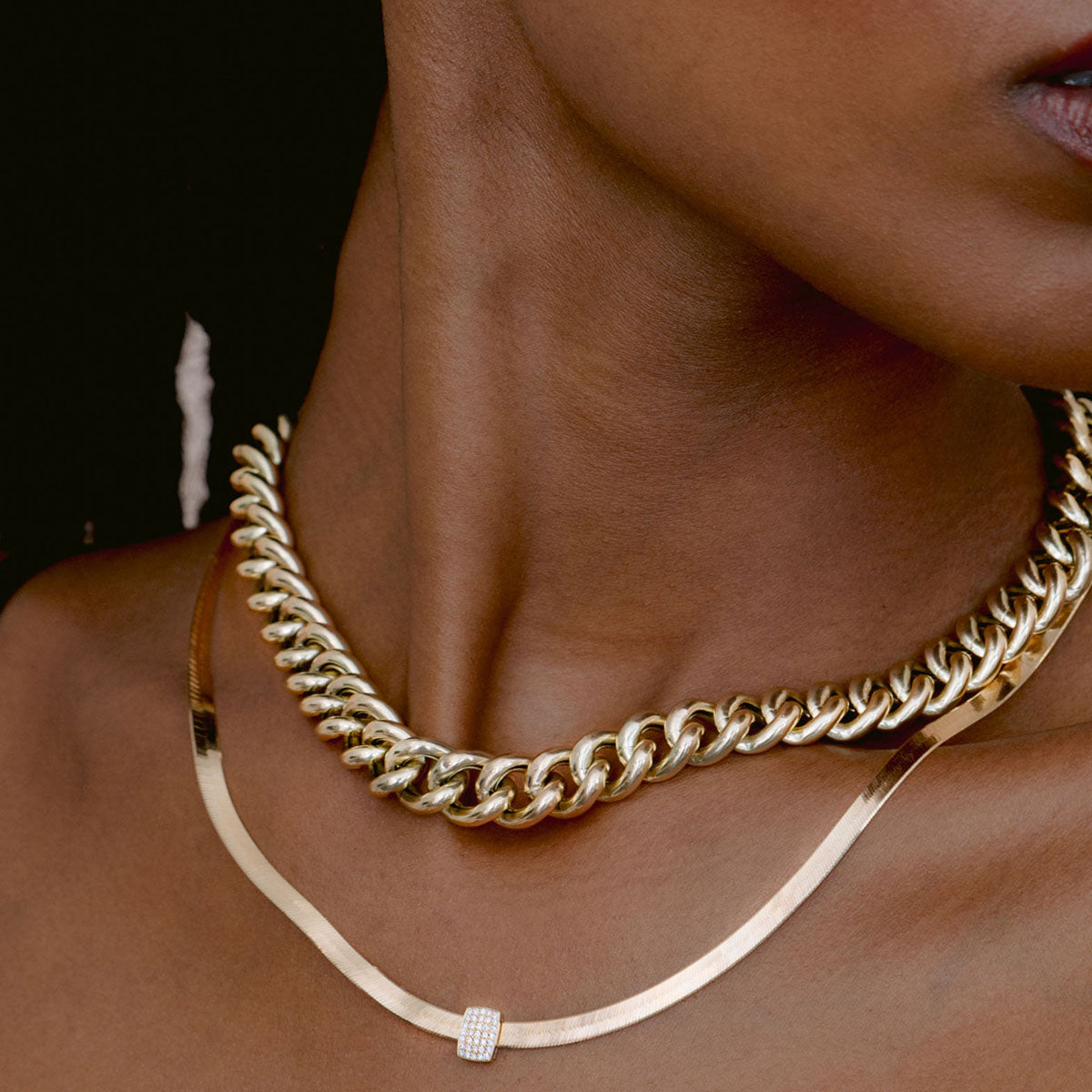 Thick gold necklace sales