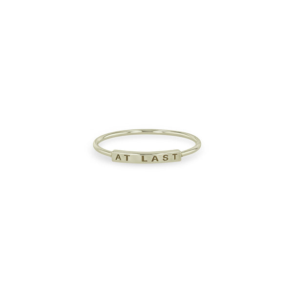 Zoë Chicco 14kt Gold Engraved Nameplate Ring